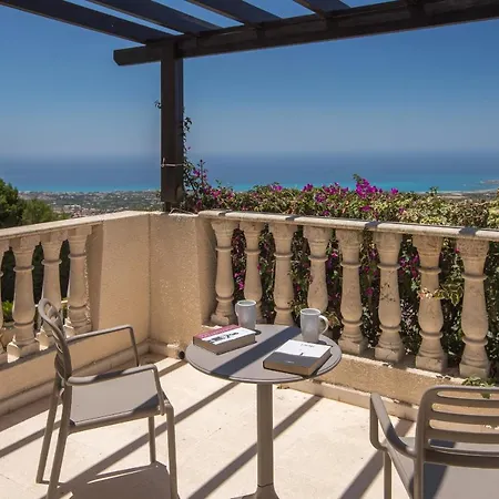 Resitour - Kamares Village Pafos