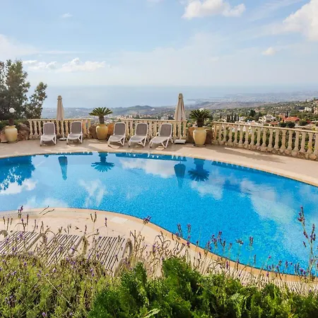 Resitour - Kamares Village *
