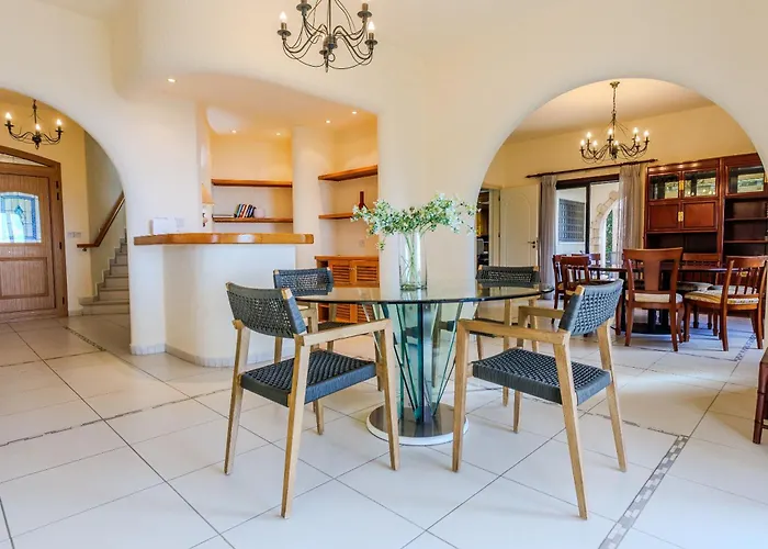 Resitour - Kamares Village Villa Paphos