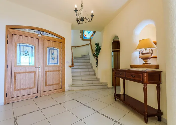 Villa Resitour - Kamares Village Paphos