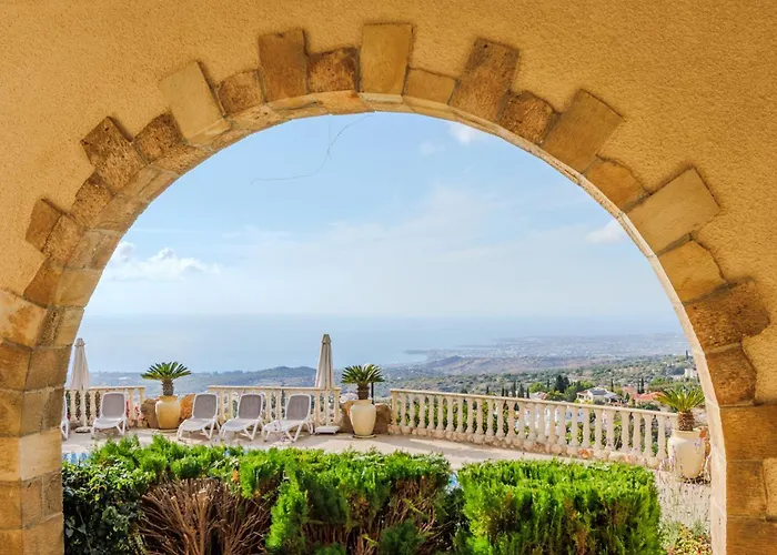 Villa Resitour - Kamares Village Paphos