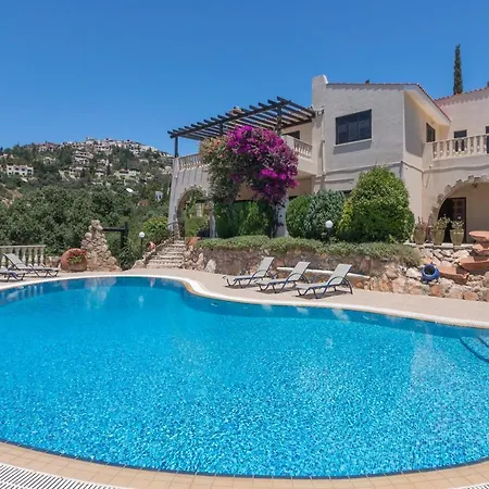 Resitour - Kamares Village Villa Paphos