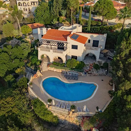 Βίλα Resitour - Kamares Village